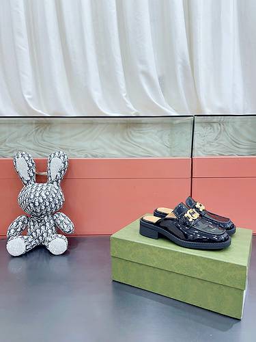 Picture of Gucci Shoes Women _SKUfw142221720fw